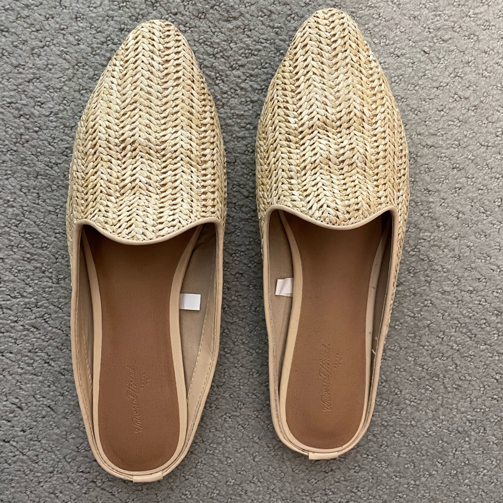 Universal Thread Raffia Mules - Size 9